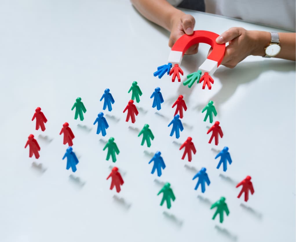 Magnet, welches Plastikmenschen anzieht